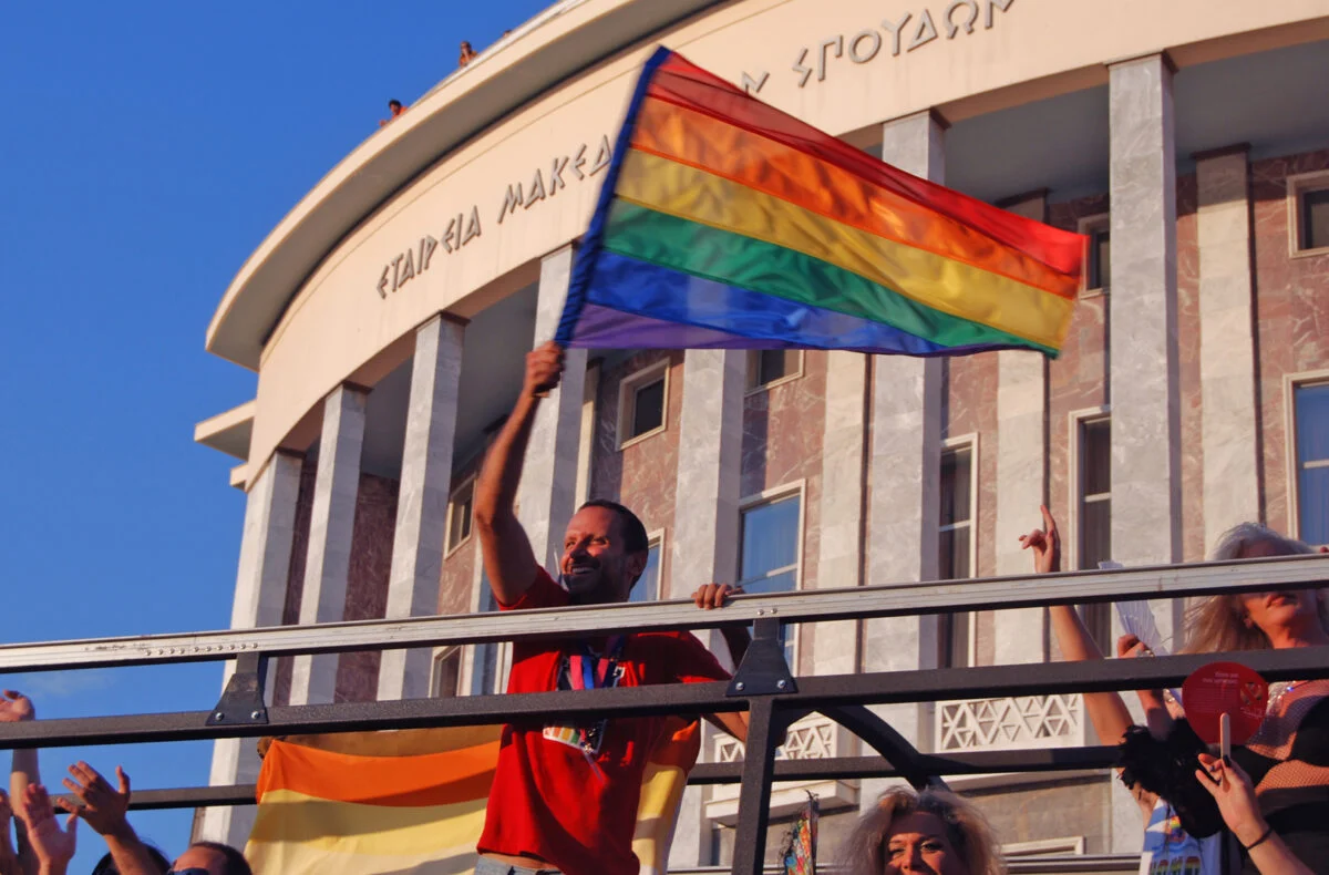Yunanistan’da eşcinsel evlilik yasallaşıyor