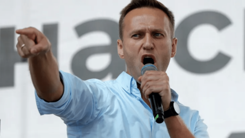 Rus muhalif lider Alexei Navalny tutuklu bulunduğu cezaevinde öldü