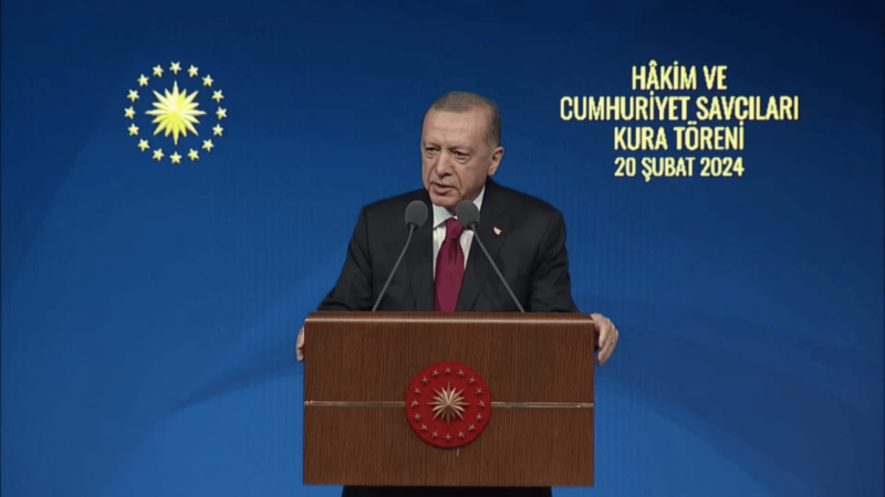 Recep Tayyip Erdoğan, yargıda düzenlemeye işaret etti