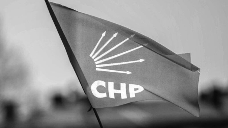 Bütünleşemeyen CHP millete umut olamaz
