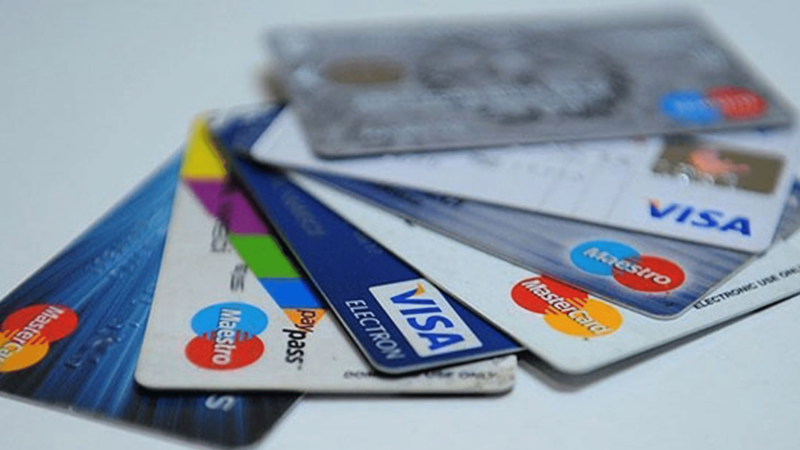 Kredi kartı faiz oranı yüzde 4,25’e yükseltildi