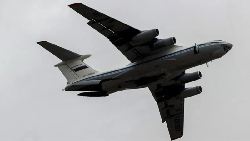 Rusya’da 15 kişiyi taşıyan askeri nakliye uçağı düştü