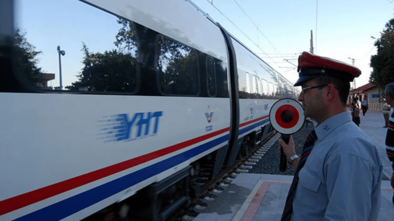 Uraloğlu: “Ramazan Bayramı tatilinde tren kapasiteleri artırılacak”