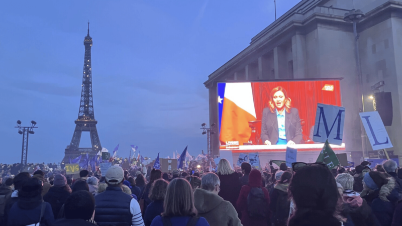 Fransa kürtaj hakkını anayasaya ekledi