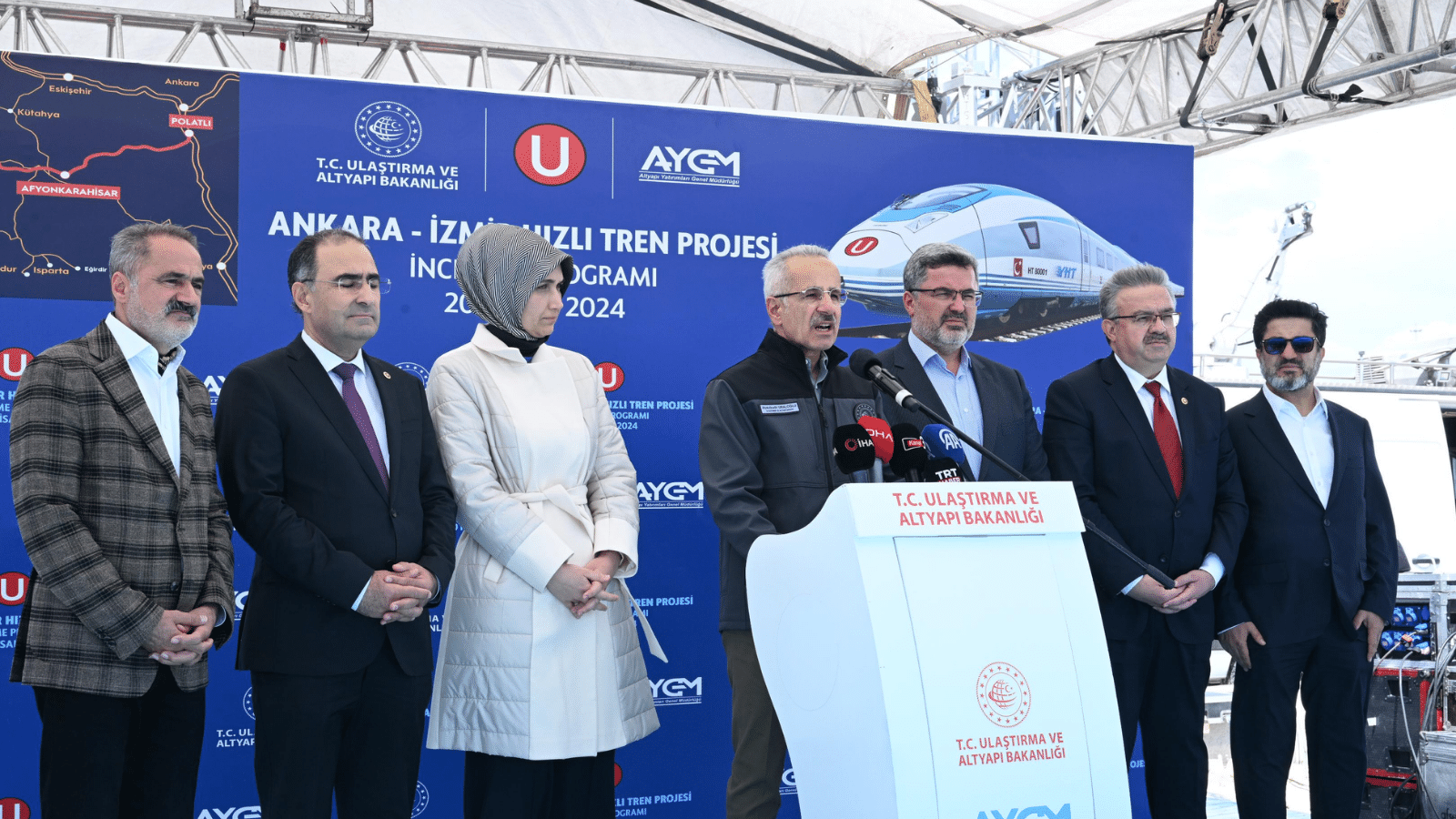 Bakan Uraloğlu, Ankara-İzmir Hızlı Tren Hattı için tarih verdi