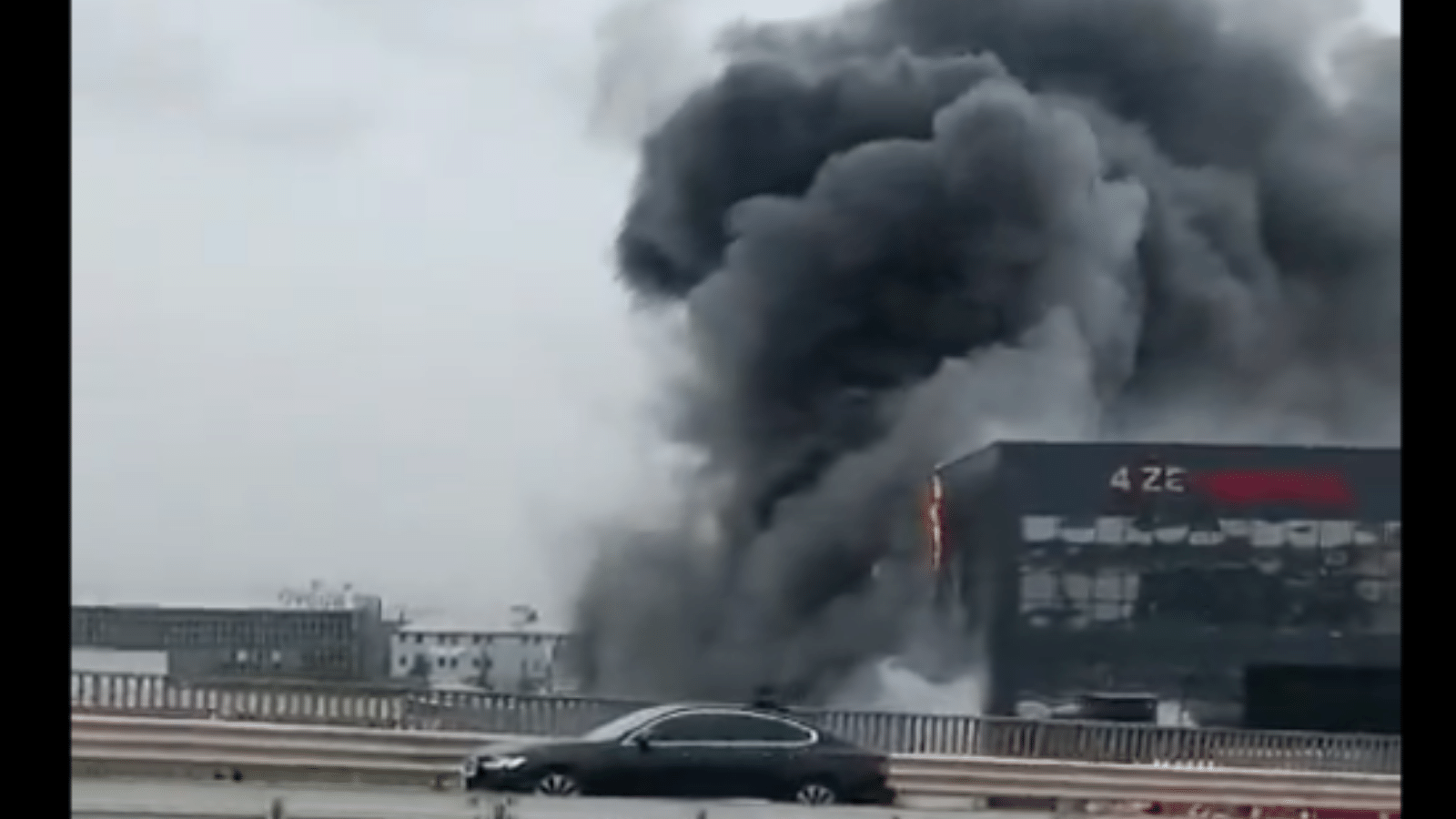 Ankara’da medikal malzeme fabrikasında yangın çıktı