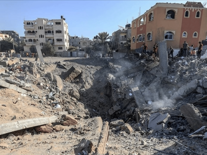 İsrail Gazze’de mülteci kampına saldırdı: En az 42 ölü