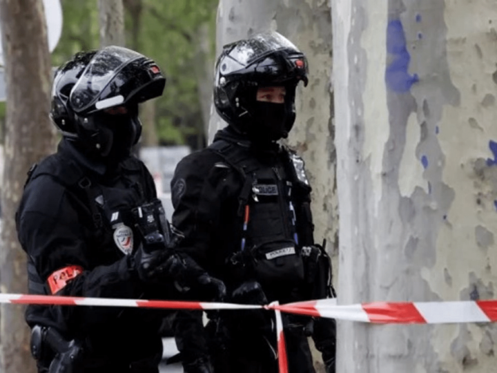 Paris’teki İran Büyükelçiliği’nde saldırı paniği