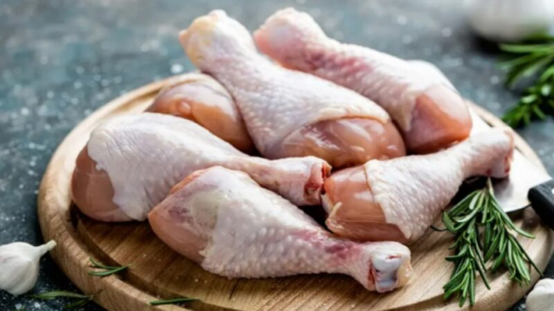 CHP’den, Ticaret Bakanlığının tavuk eti ihracatına getirdiği sınırlamaya tepki