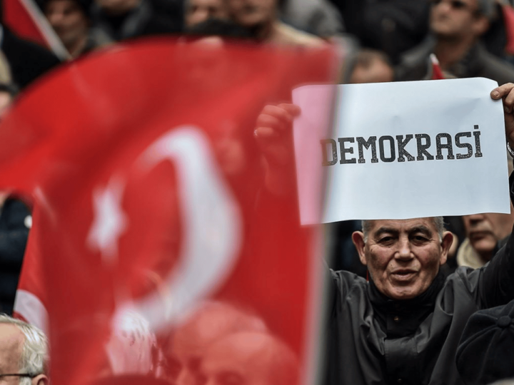 Türkiye’nin demokratikleşme paradoksu ve siyasal normalleşme arayışları