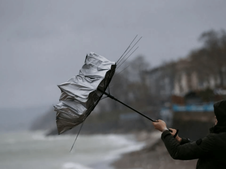 AKOM uyardı: İstanbul’a sağanak ve fırtına geliyor