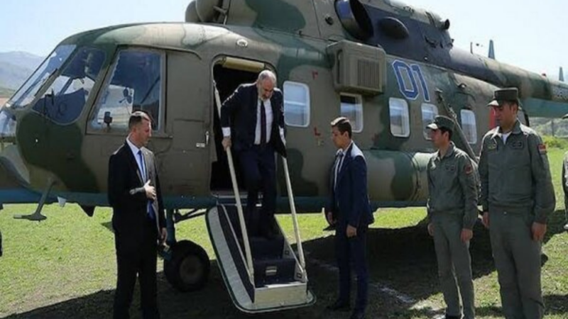 Ermenistan Başbakanı Paşinyan’ın helikopteri acil iniş yaptı