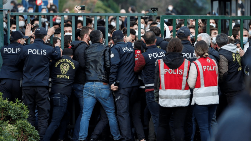 Boğaziçi Üniversitesi’nde ceza alan 14 öğrenci için yeniden yargılama yapılacak