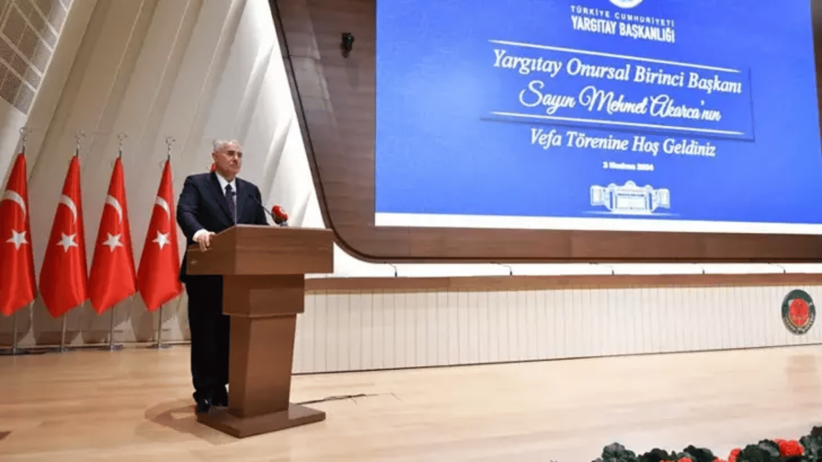 Eski Yargıtay Başkanı Mehmet Akarca için veda töreni