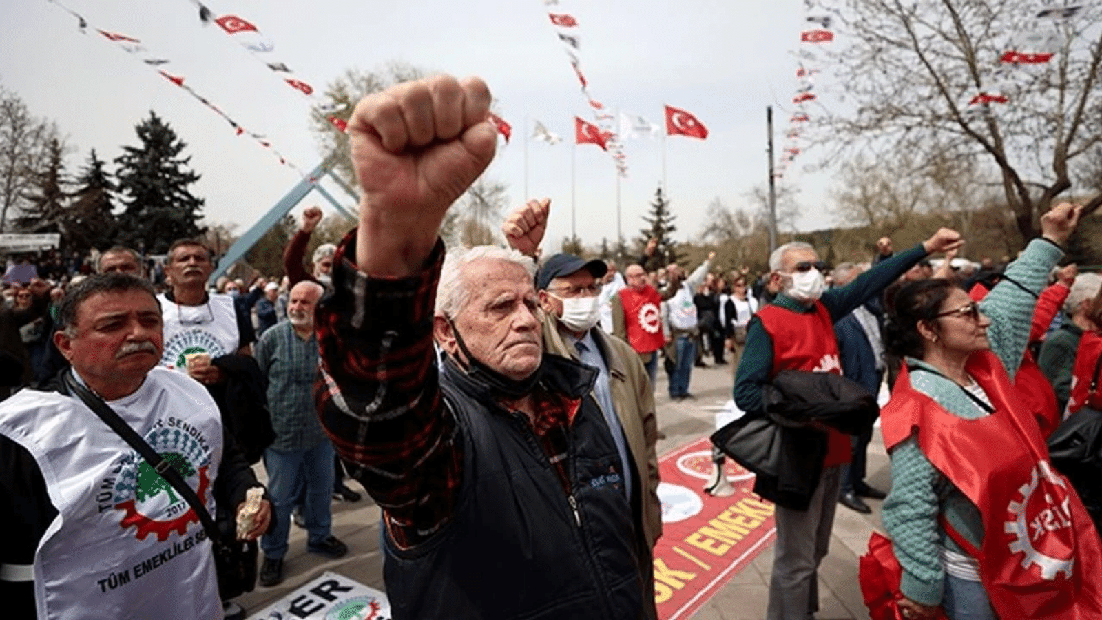 TÜED, TÜİK’i mahkemeye veriyor: Emeklinin celladı haline geldi