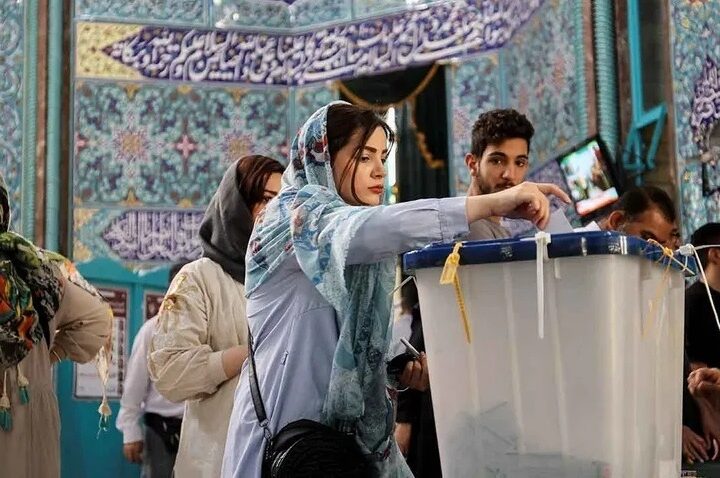 İran’da düşük seçim katılımıyla rejimin derinleşen meşruiyet krizi