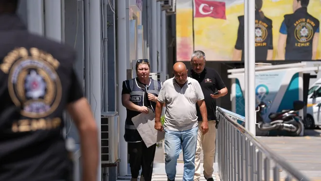 İzmir’de elektrik akımı nedeniyle 2 kişinin ölümüne ilişkin 14 kişi gözaltına alındı