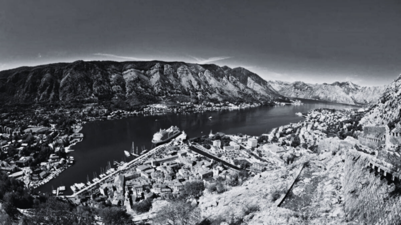 Karadağ: Görkemli dağların arasında tarih, toplum, siyaset